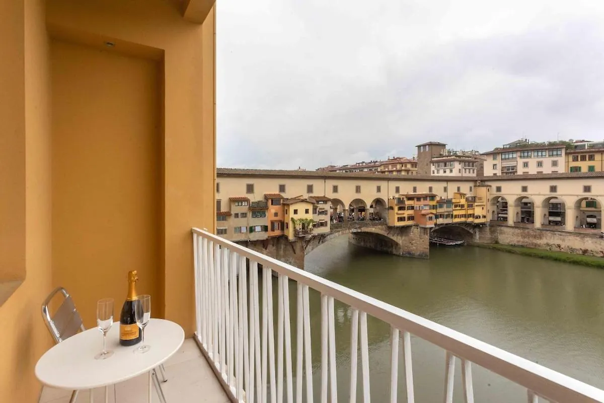 Ponte Vecchio View Open Space Florence